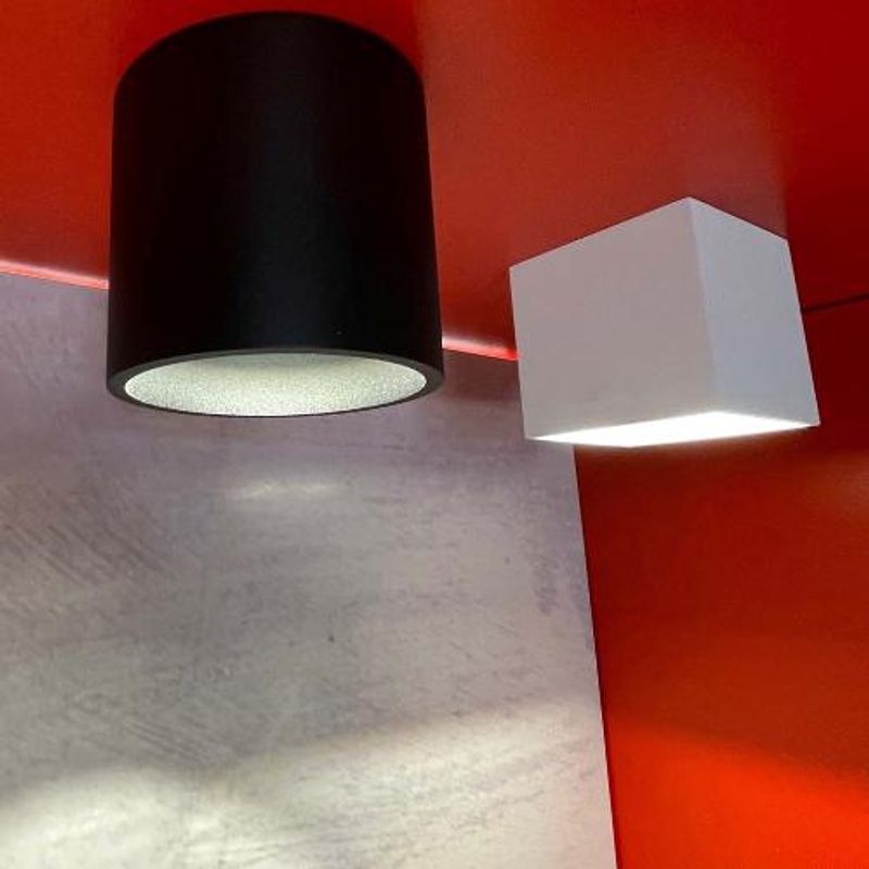 StyloSoft Rund 7W 2700K Utenpåliggende downlight, IP23 